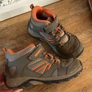 Boys Merrell size 12